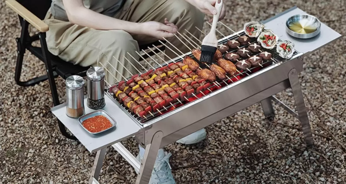 インドのファミリーフェスティバルBBQ革命 - スパイスフォールドカーボングリルがアウトドアの社交ブームを巻き起こす