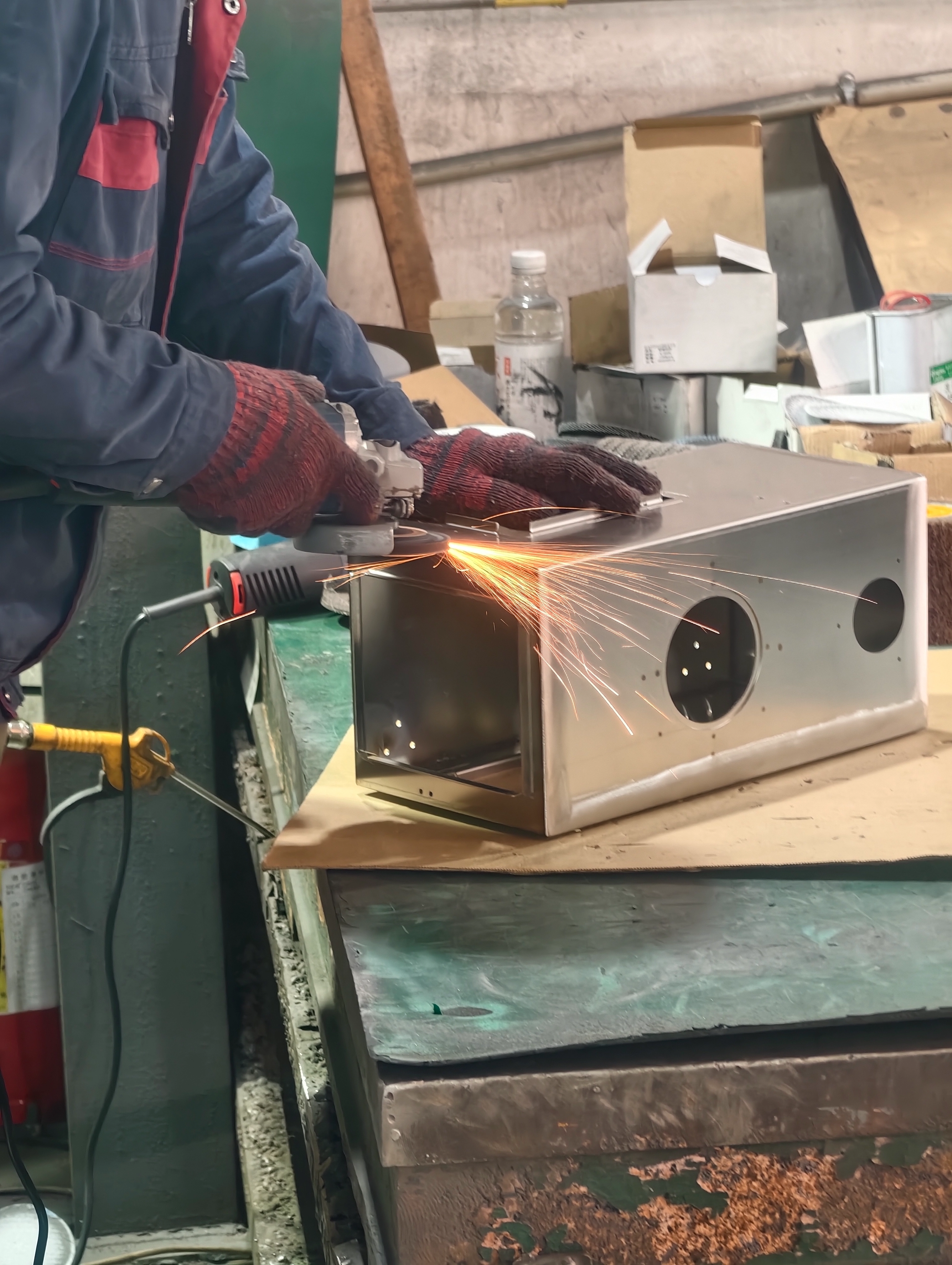 INBESTCAMPはイラクの顧客向けに304個のステンレス製テントストーブをカスタマイズしました INBESTCAMPはイラクの顧客向けに304個のステンレス製テントストーブをカスタマイズしました